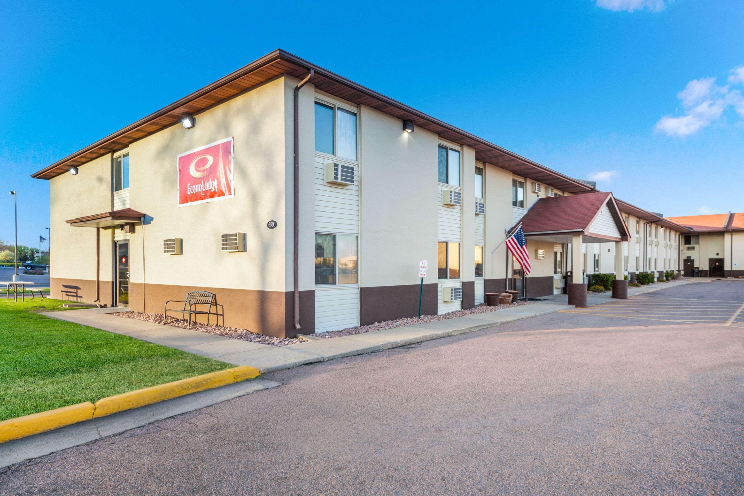 Econo Lodge Sioux Falls Empire Mall Exterior photo