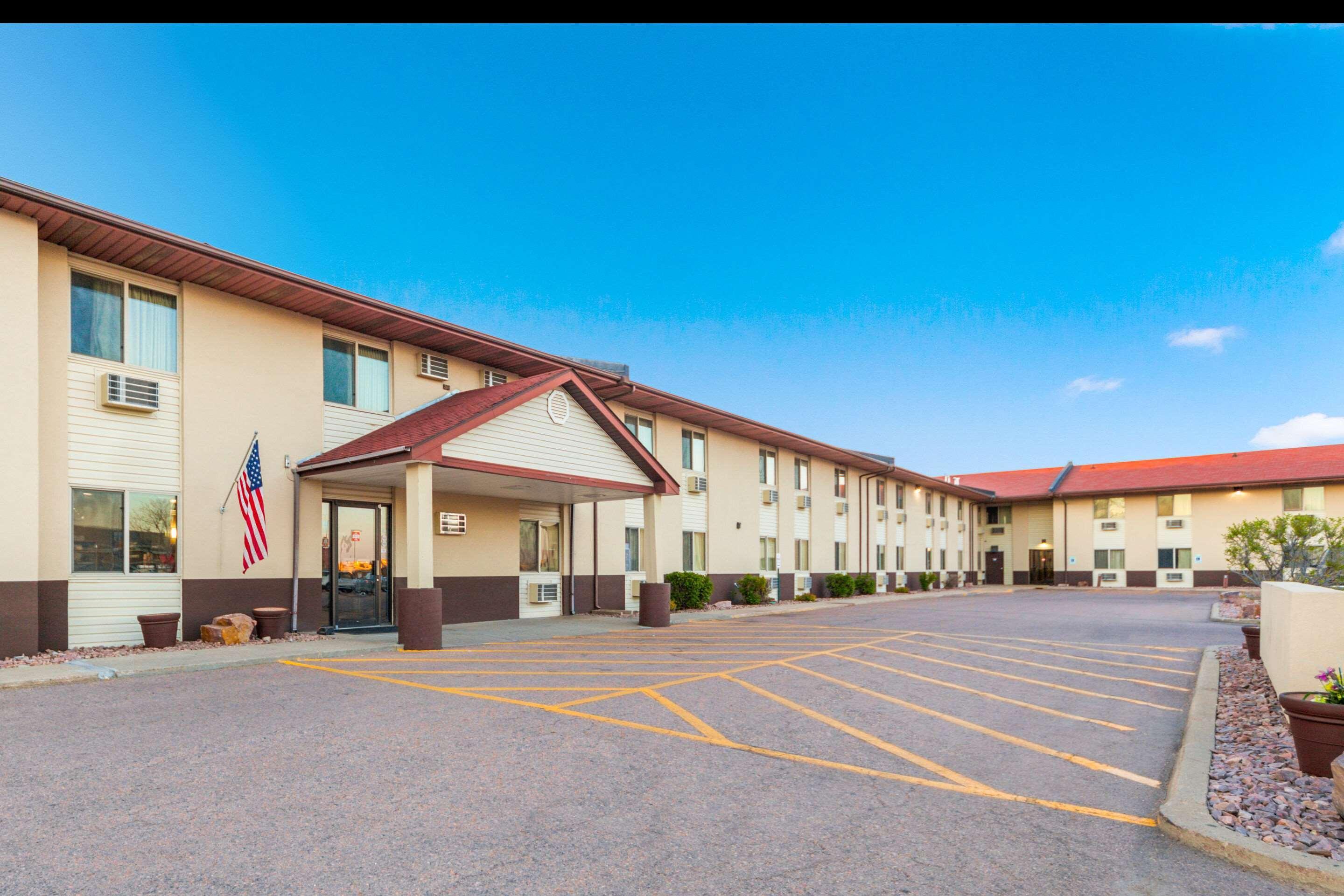 Econo Lodge Sioux Falls Empire Mall Exterior photo